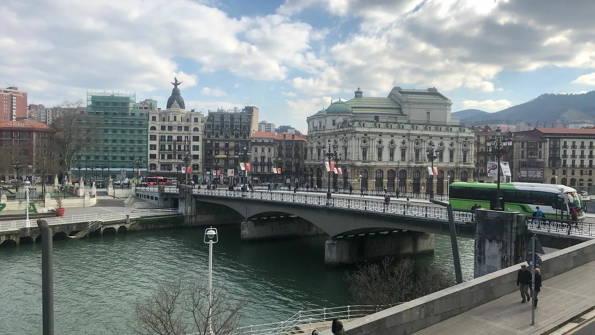 Piso Senorial En Corazon De Bilbao Apartamento